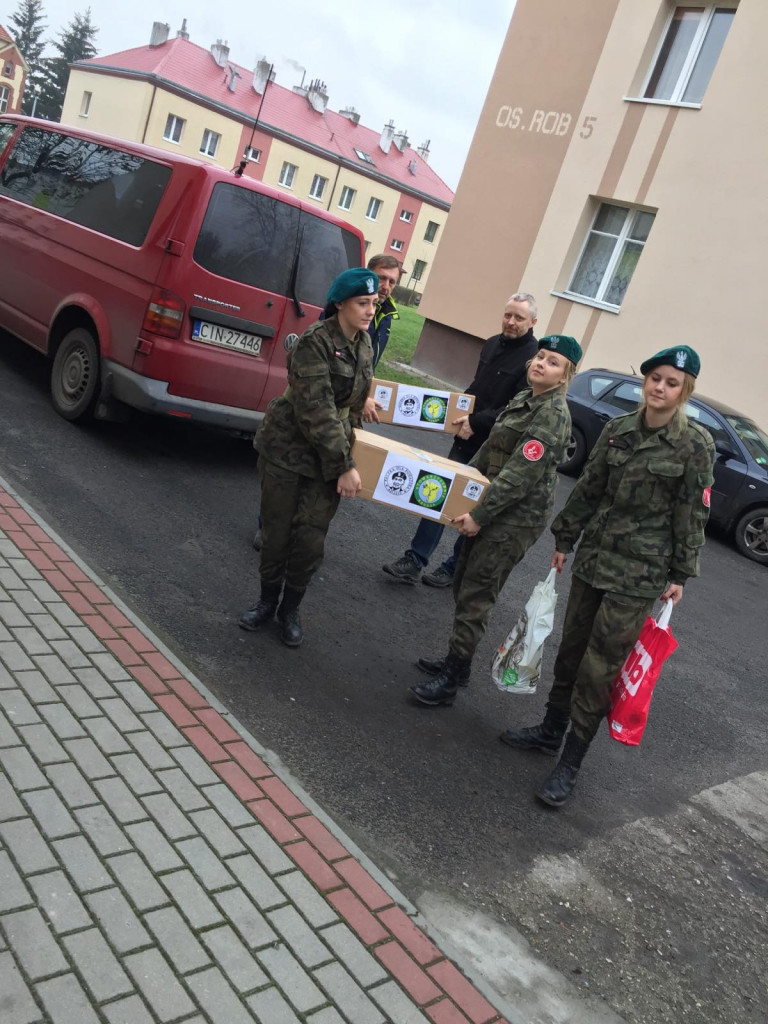 Paczka dla Bohatera. Paczki trafiły do lokalnych bohaterów