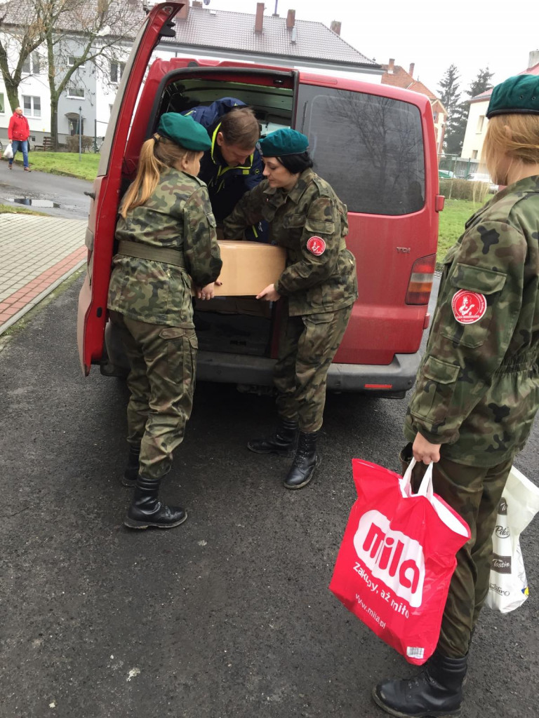 Paczka dla Bohatera. Paczki trafiły do lokalnych bohaterów