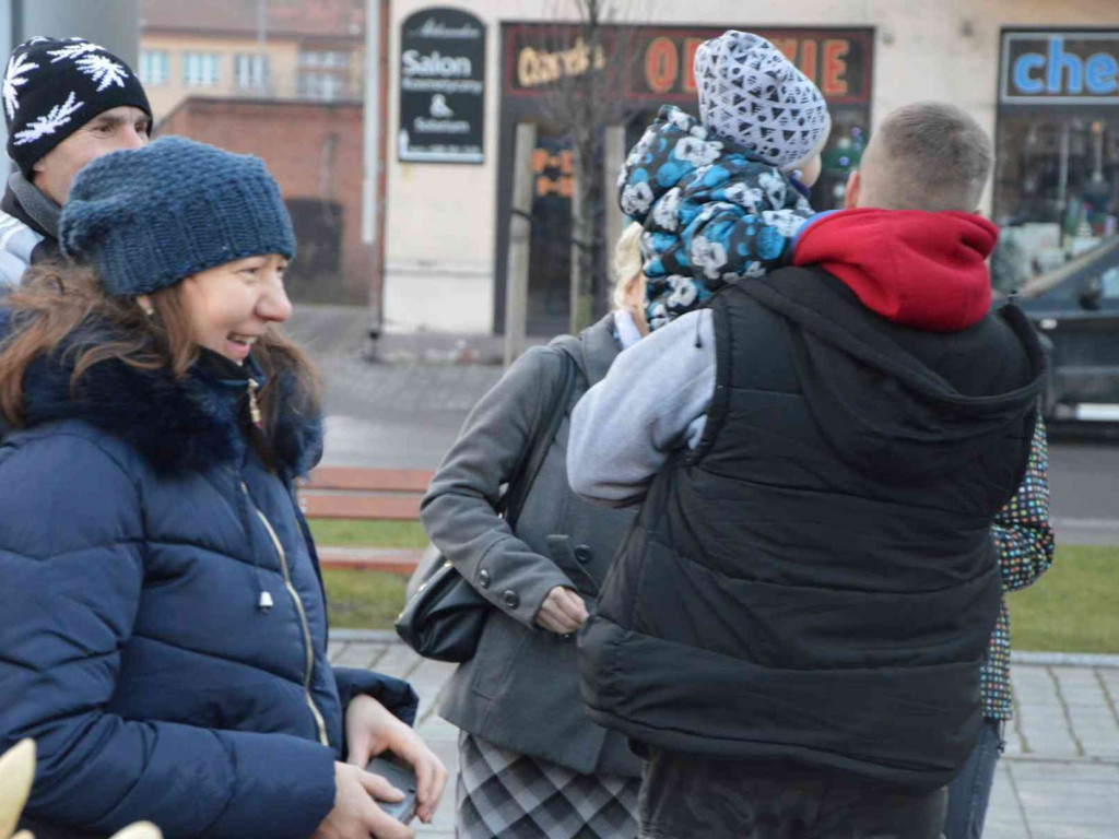 Wspólne kolędowanie na kruszwickim rynku [LIVE]  [FOTO]