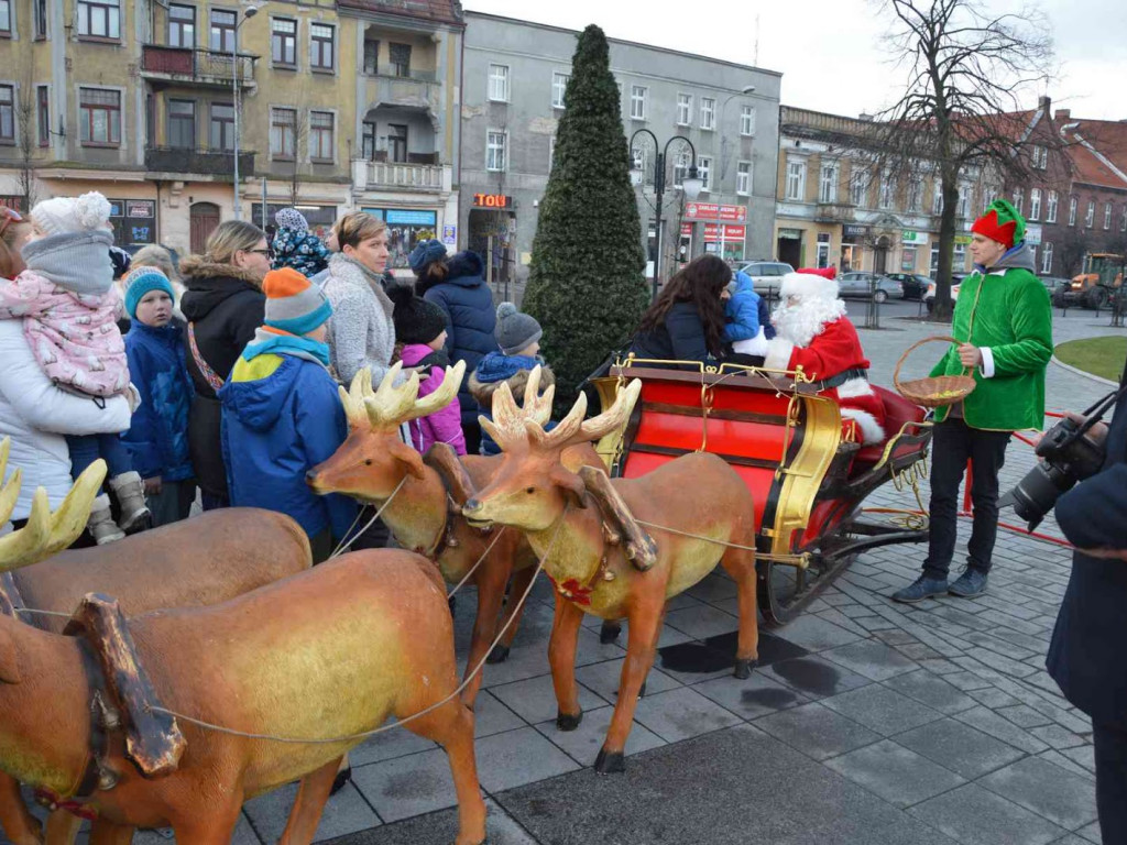 Wspólne kolędowanie na kruszwickim rynku [LIVE]  [FOTO]