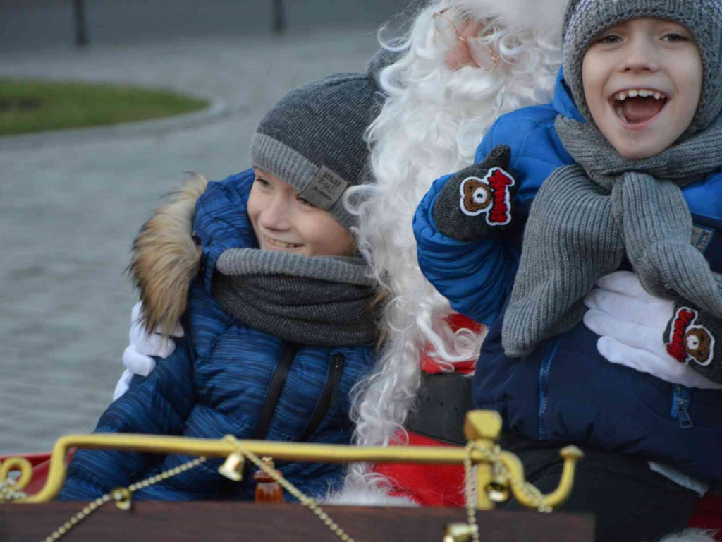 Wspólne kolędowanie na kruszwickim rynku [LIVE]  [FOTO]