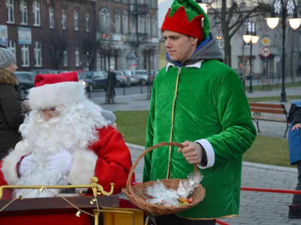 Wspólne kolędowanie na kruszwickim rynku [LIVE]  [FOTO]