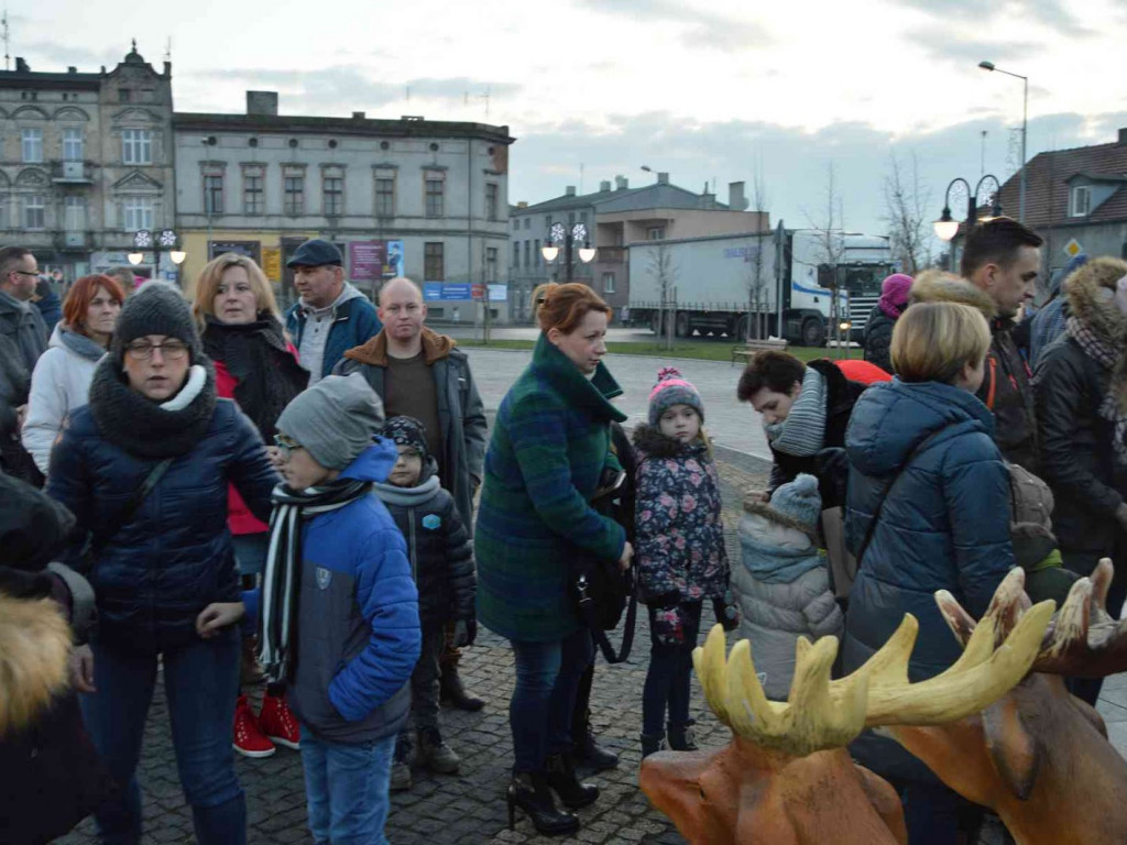 Wspólne kolędowanie na kruszwickim rynku [LIVE]  [FOTO]