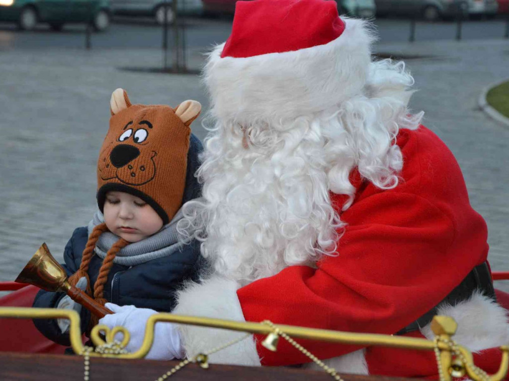 Wspólne kolędowanie na kruszwickim rynku [LIVE]  [FOTO]