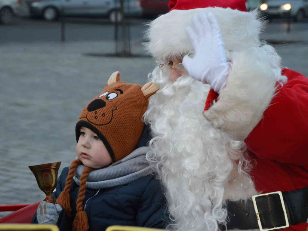 Wspólne kolędowanie na kruszwickim rynku [LIVE]  [FOTO]
