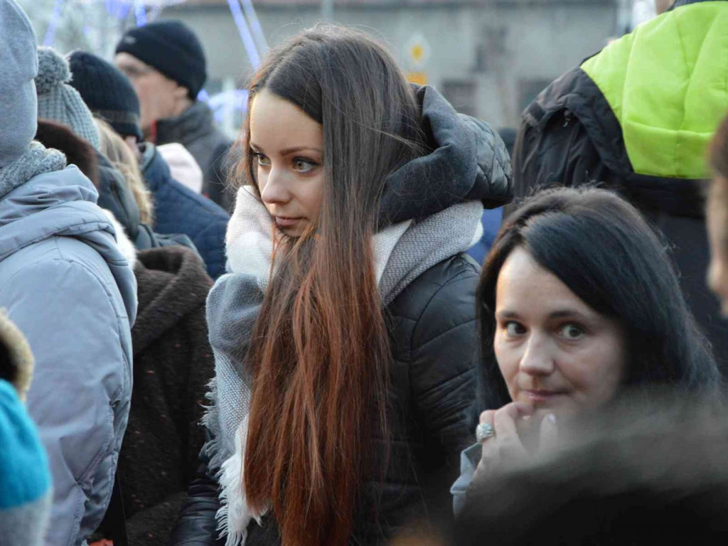Wspólne kolędowanie na kruszwickim rynku [LIVE]  [FOTO]
