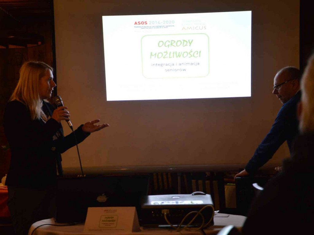 Tak zakończyliśmy międzypokoleniowy projekt realizowany przez Stowarzyszenie Edukacji  i Rozwoju Amicus w Kruszwicy