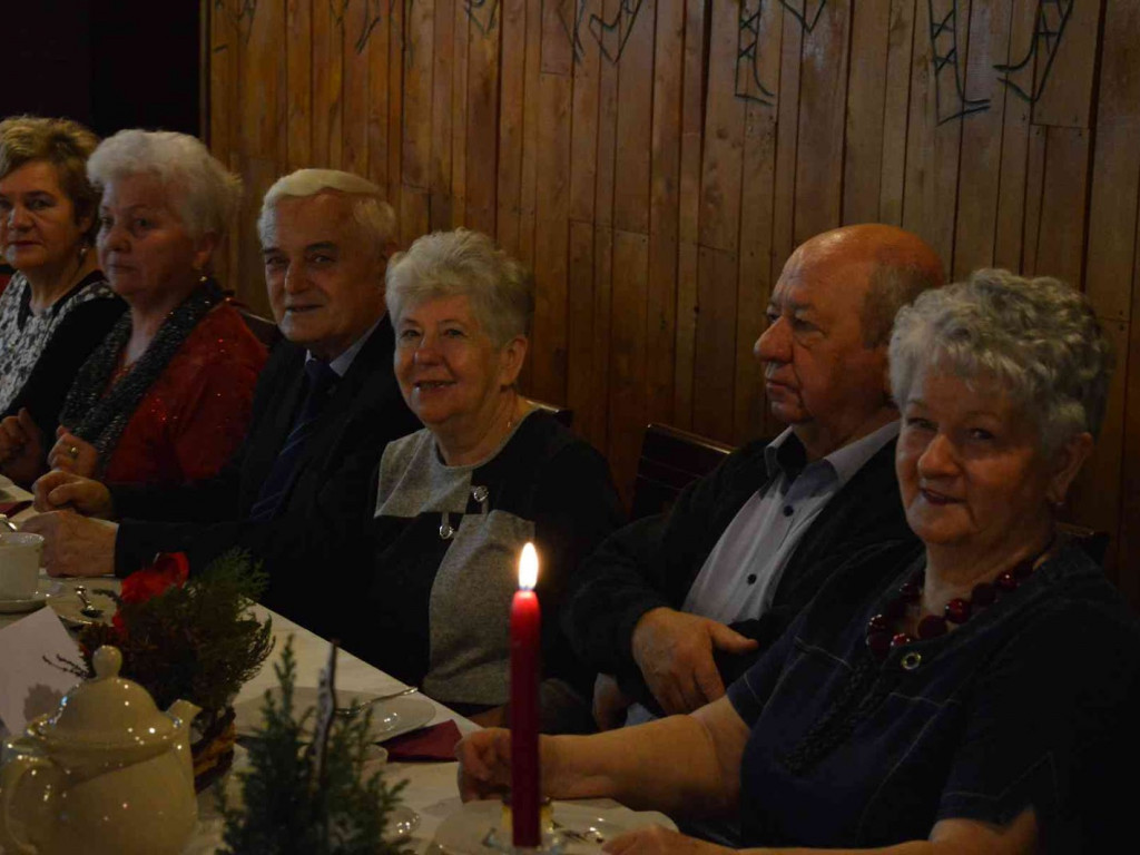 Tak zakończyliśmy międzypokoleniowy projekt realizowany przez Stowarzyszenie Edukacji  i Rozwoju Amicus w Kruszwicy