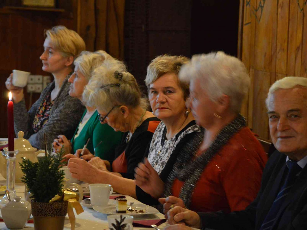 Tak zakończyliśmy międzypokoleniowy projekt realizowany przez Stowarzyszenie Edukacji  i Rozwoju Amicus w Kruszwicy