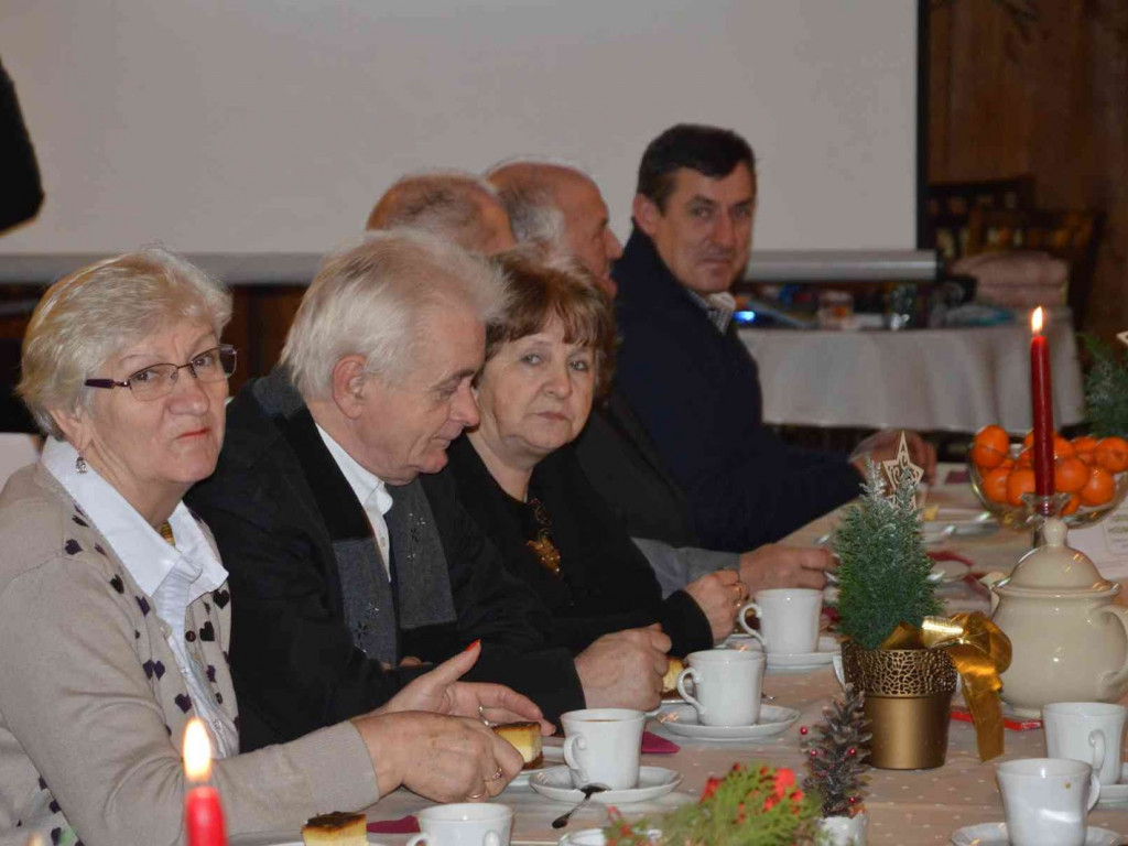 Tak zakończyliśmy międzypokoleniowy projekt realizowany przez Stowarzyszenie Edukacji  i Rozwoju Amicus w Kruszwicy