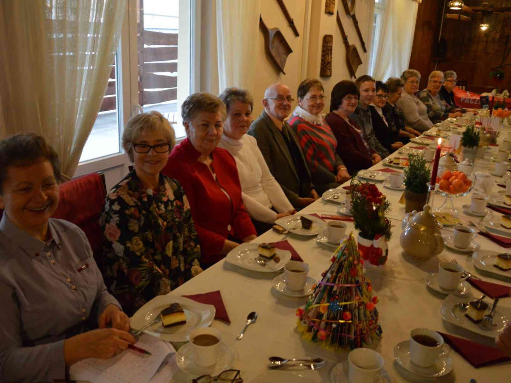 Tak zakończyliśmy międzypokoleniowy projekt realizowany przez Stowarzyszenie Edukacji  i Rozwoju Amicus w Kruszwicy