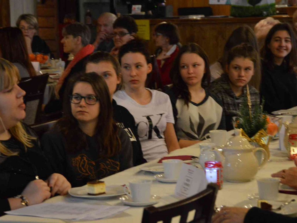 Tak zakończyliśmy międzypokoleniowy projekt realizowany przez Stowarzyszenie Edukacji  i Rozwoju Amicus w Kruszwicy