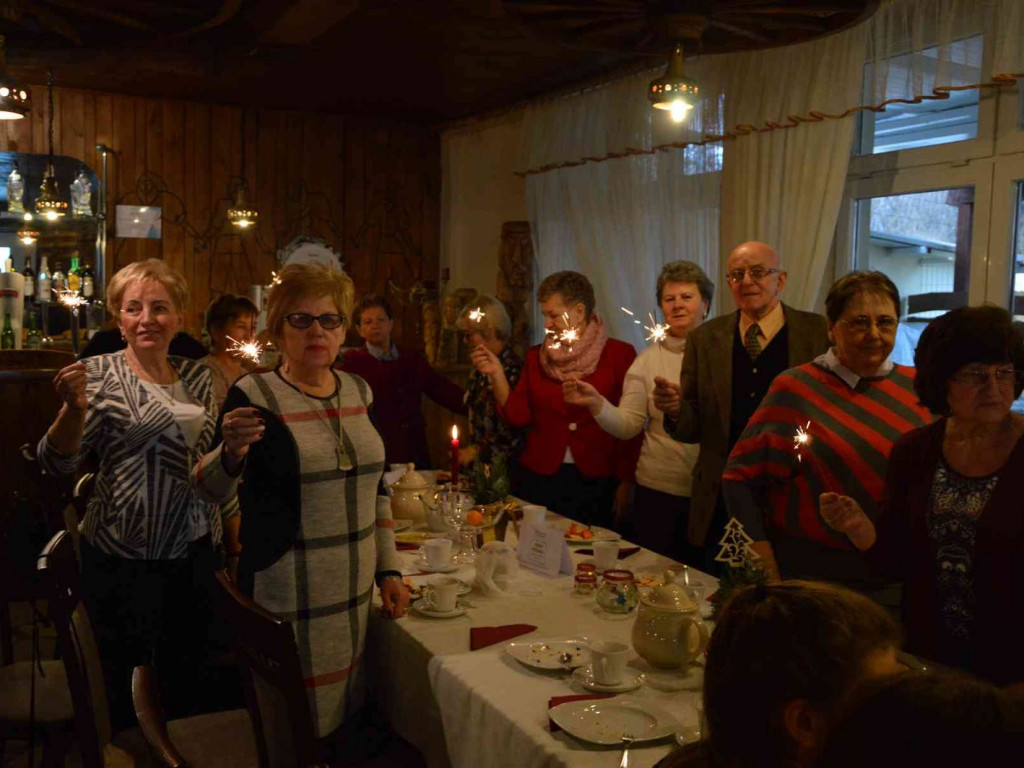 Tak zakończyliśmy międzypokoleniowy projekt realizowany przez Stowarzyszenie Edukacji  i Rozwoju Amicus w Kruszwicy