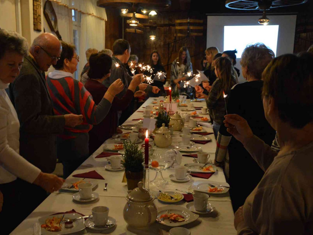 Tak zakończyliśmy międzypokoleniowy projekt realizowany przez Stowarzyszenie Edukacji  i Rozwoju Amicus w Kruszwicy