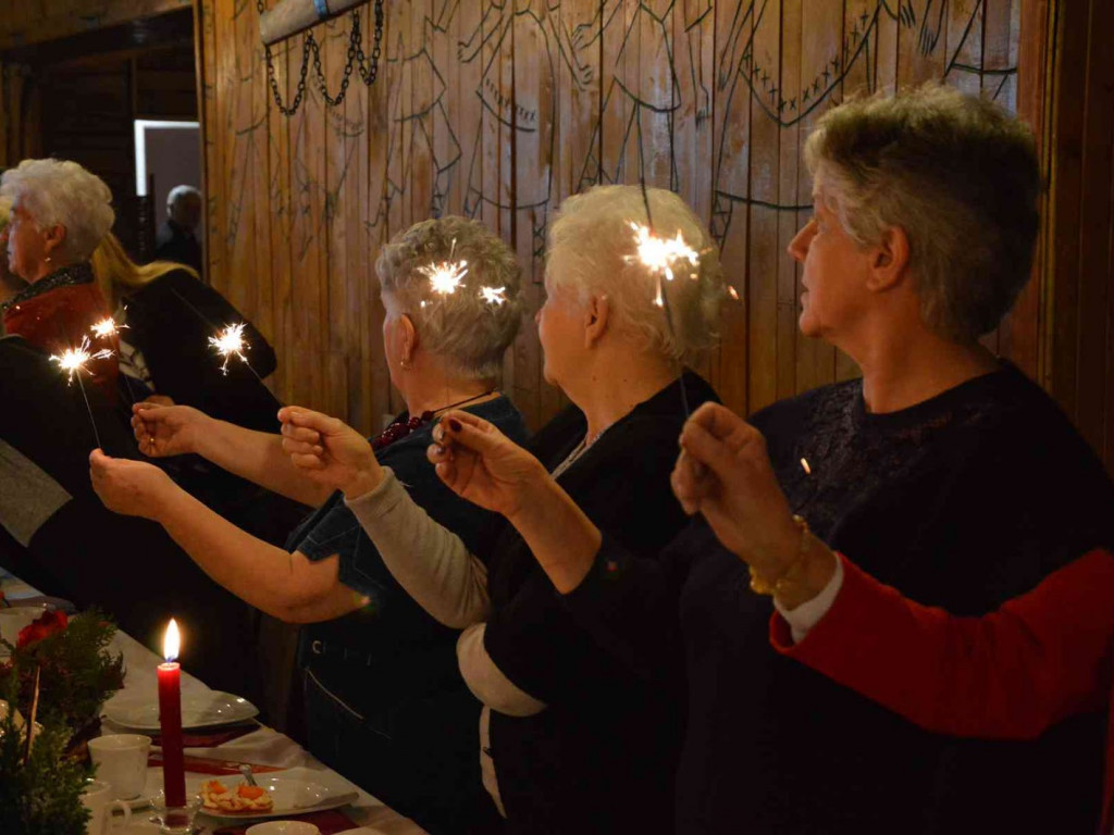 Tak zakończyliśmy międzypokoleniowy projekt realizowany przez Stowarzyszenie Edukacji  i Rozwoju Amicus w Kruszwicy