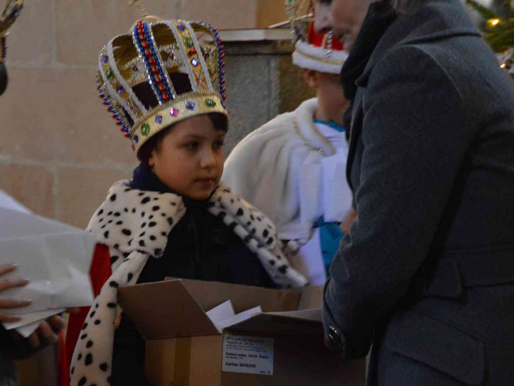 Uroczystość Objawienia Pańskiego. W kruszwickiej kolegiacie obchodzono Święto Trzech Króli