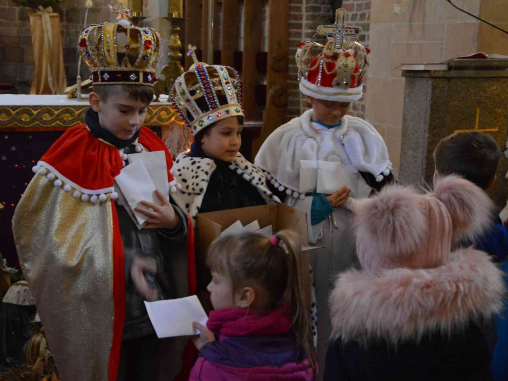 Uroczystość Objawienia Pańskiego. W kruszwickiej kolegiacie obchodzono Święto Trzech Króli