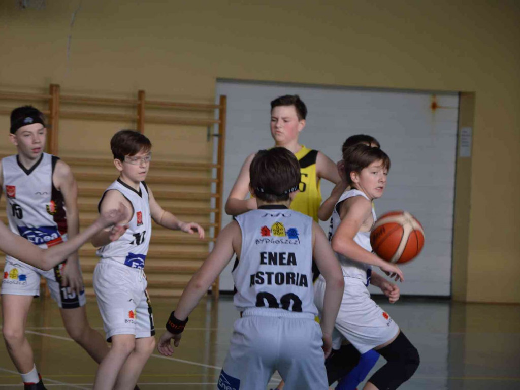 UKS Basket zmierzył się z Eneą Astorią Bydgoszcz. Kruszwiczanie górą [FOTO]