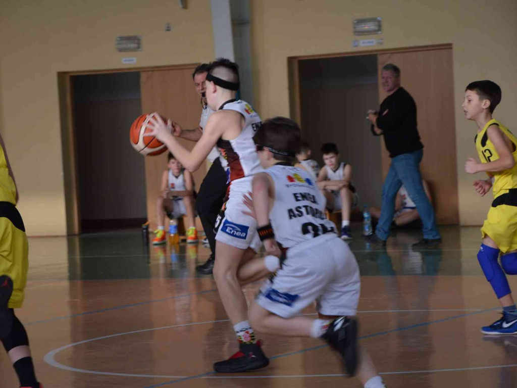 UKS Basket zmierzył się z Eneą Astorią Bydgoszcz. Kruszwiczanie górą [FOTO]