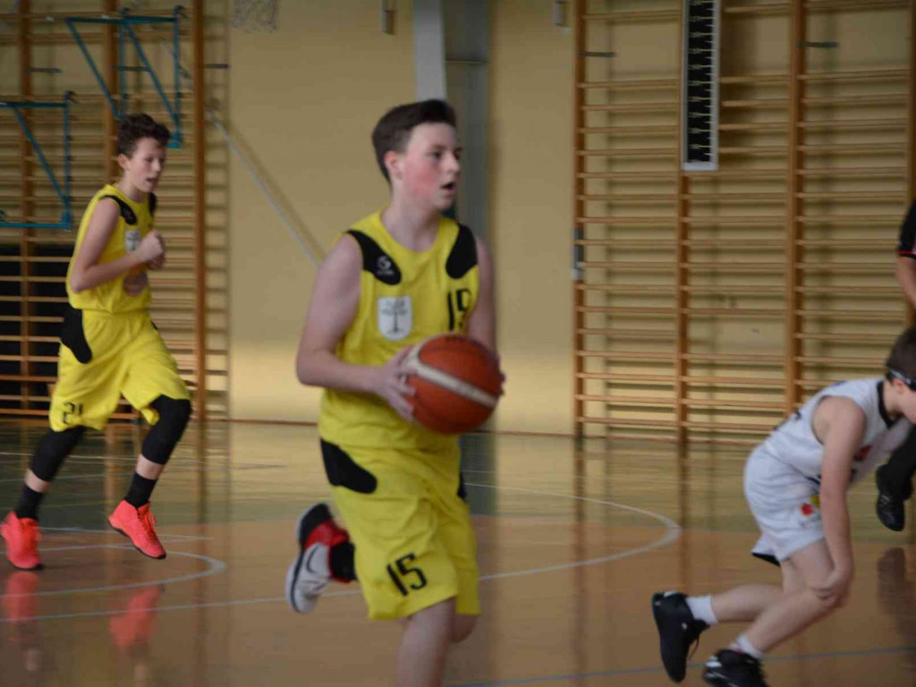 UKS Basket zmierzył się z Eneą Astorią Bydgoszcz. Kruszwiczanie górą [FOTO]