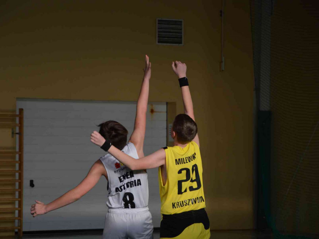 UKS Basket zmierzył się z Eneą Astorią Bydgoszcz. Kruszwiczanie górą [FOTO]