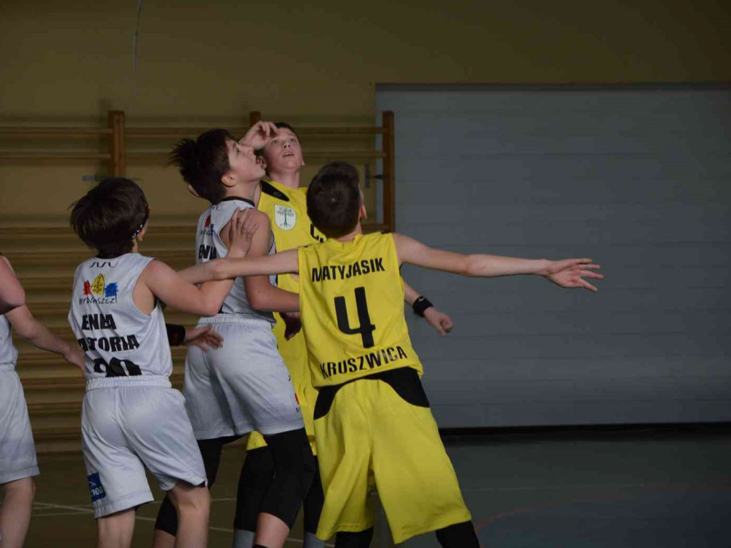 UKS Basket zmierzył się z Eneą Astorią Bydgoszcz. Kruszwiczanie górą [FOTO]