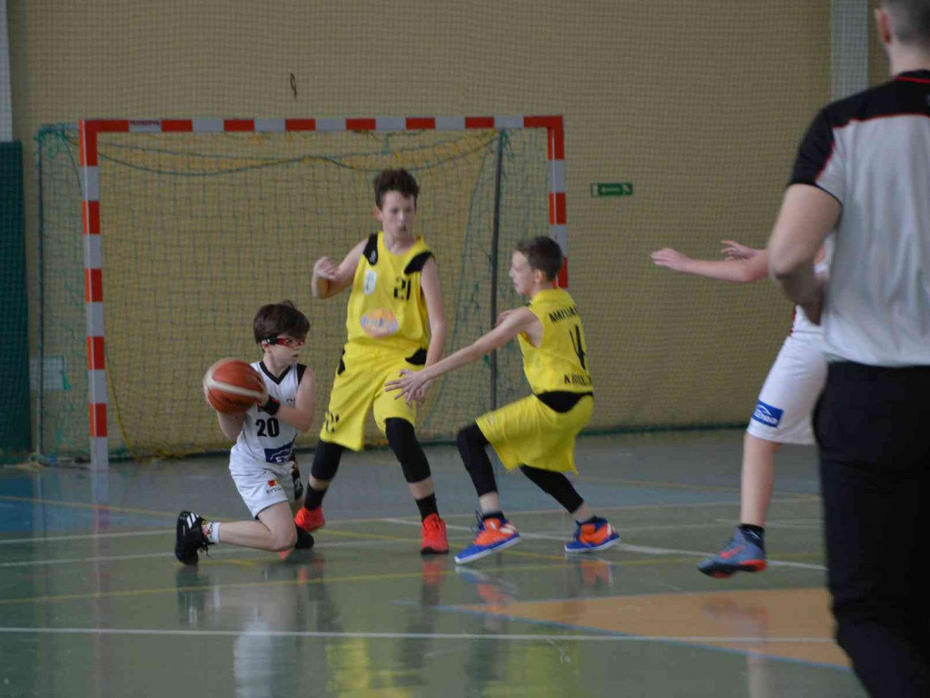 UKS Basket zmierzył się z Eneą Astorią Bydgoszcz. Kruszwiczanie górą [FOTO]