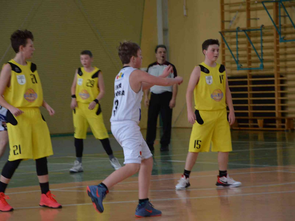 UKS Basket zmierzył się z Eneą Astorią Bydgoszcz. Kruszwiczanie górą [FOTO]