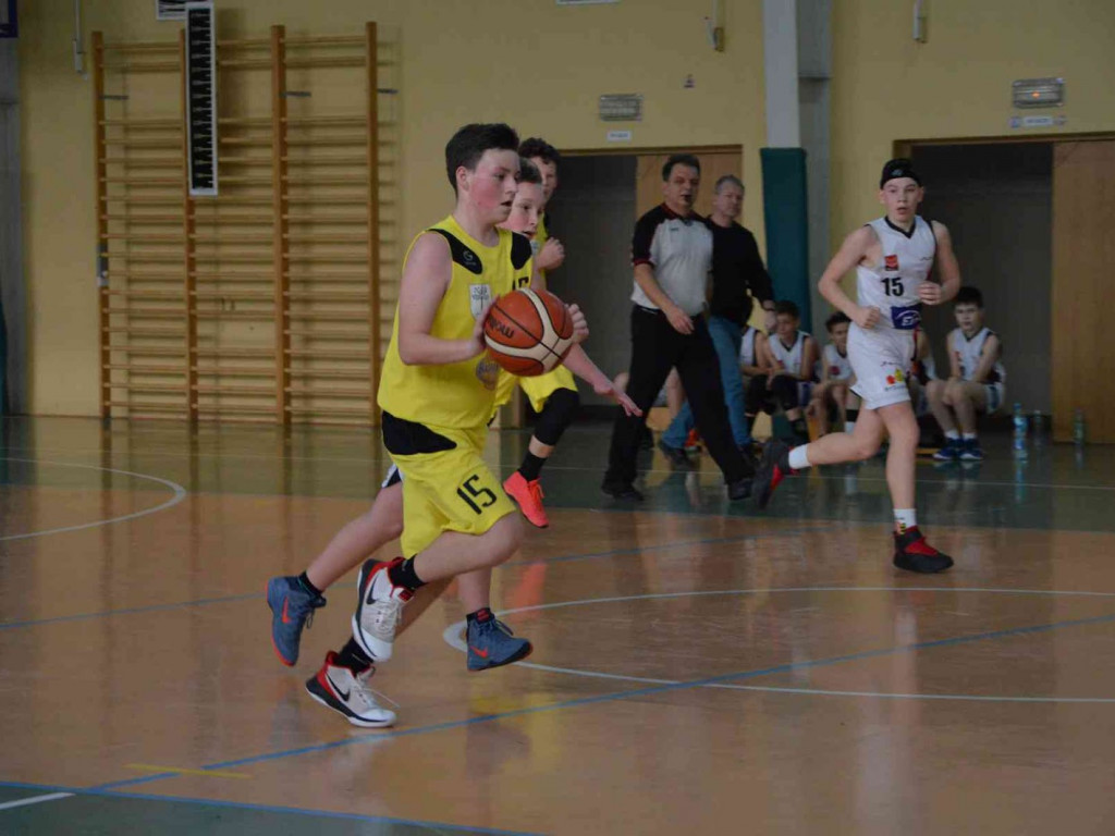 UKS Basket zmierzył się z Eneą Astorią Bydgoszcz. Kruszwiczanie górą [FOTO]