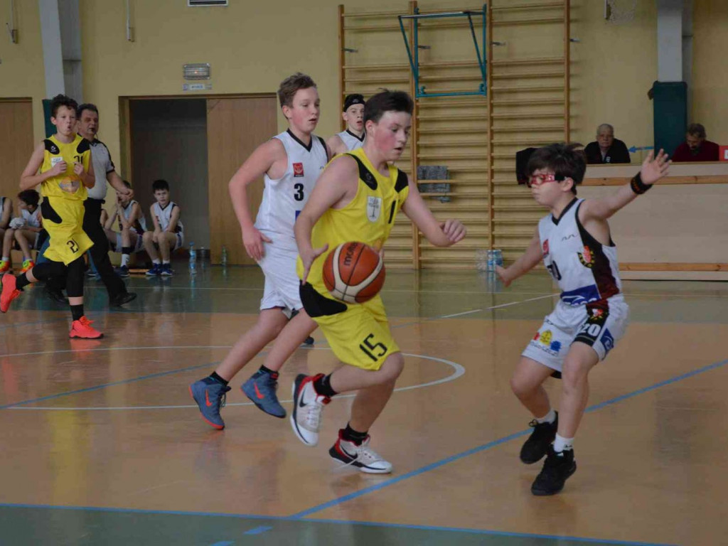 UKS Basket zmierzył się z Eneą Astorią Bydgoszcz. Kruszwiczanie górą [FOTO]