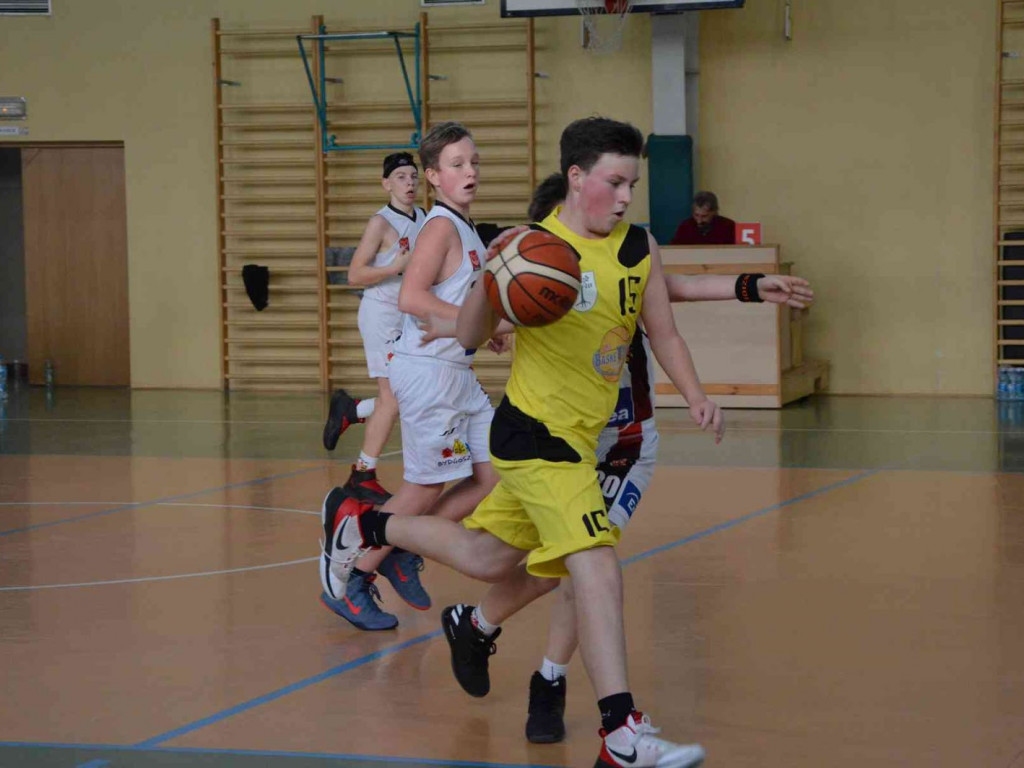 UKS Basket zmierzył się z Eneą Astorią Bydgoszcz. Kruszwiczanie górą [FOTO]