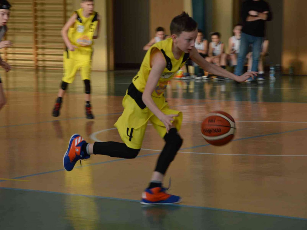 UKS Basket zmierzył się z Eneą Astorią Bydgoszcz. Kruszwiczanie górą [FOTO]