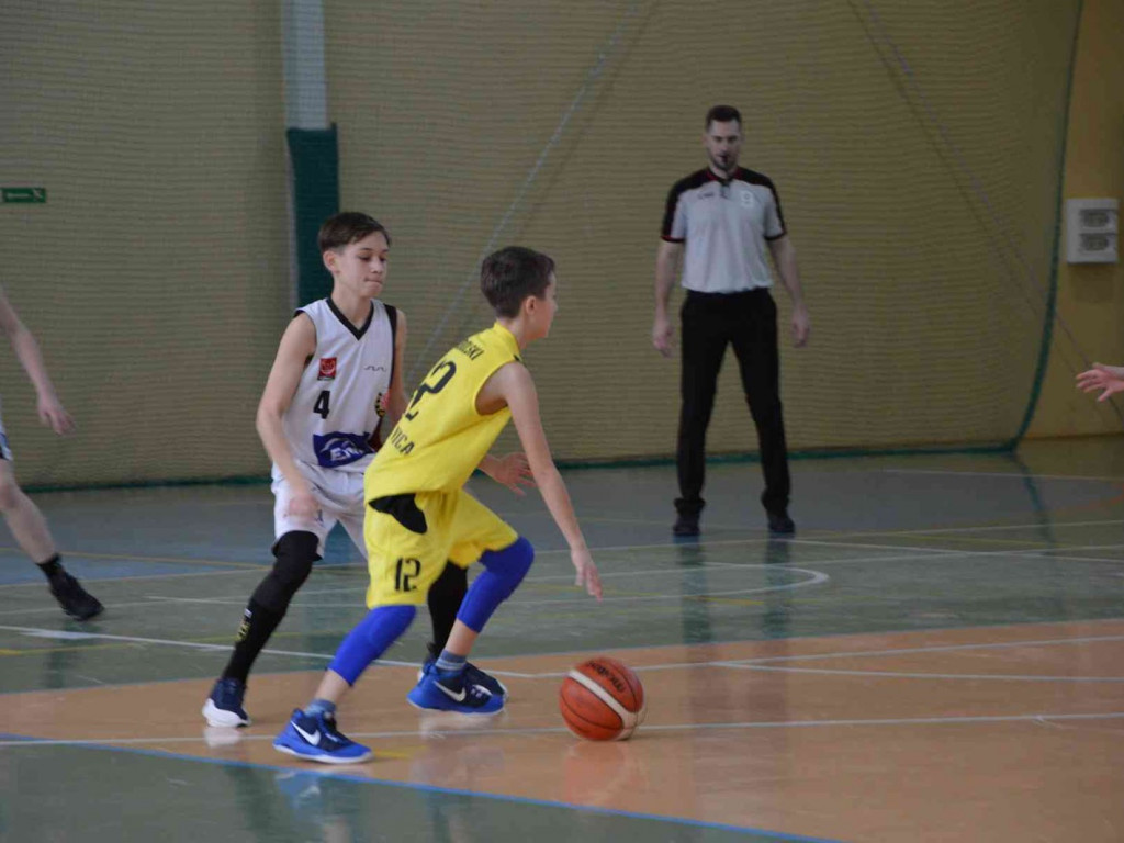 UKS Basket zmierzył się z Eneą Astorią Bydgoszcz. Kruszwiczanie górą [FOTO]