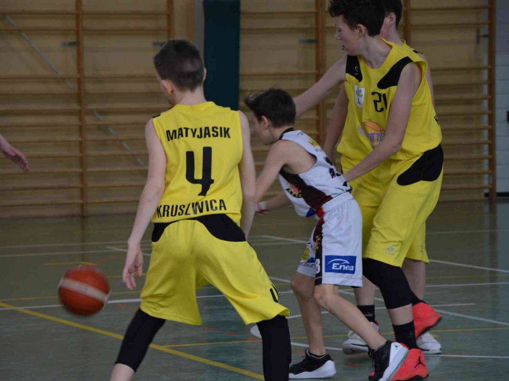 UKS Basket zmierzył się z Eneą Astorią Bydgoszcz. Kruszwiczanie górą [FOTO]