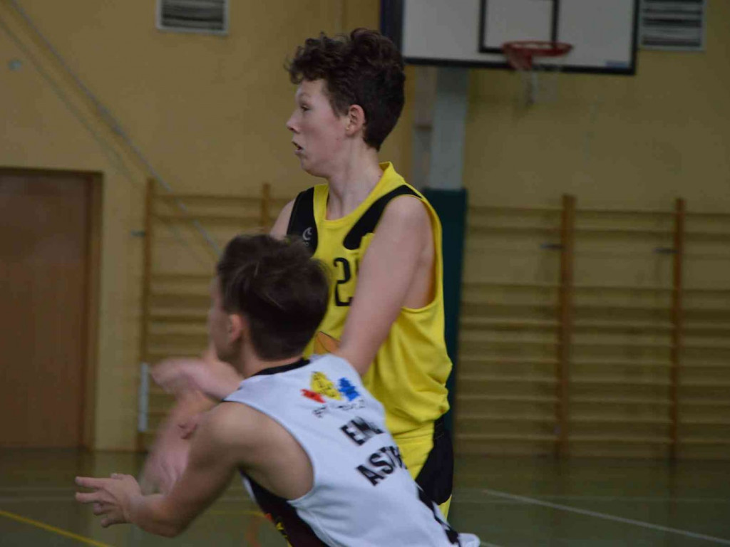 UKS Basket zmierzył się z Eneą Astorią Bydgoszcz. Kruszwiczanie górą [FOTO]