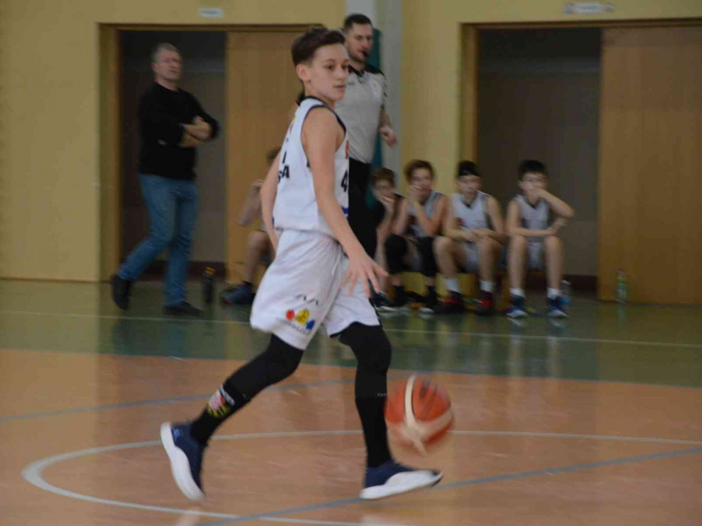 UKS Basket zmierzył się z Eneą Astorią Bydgoszcz. Kruszwiczanie górą [FOTO]