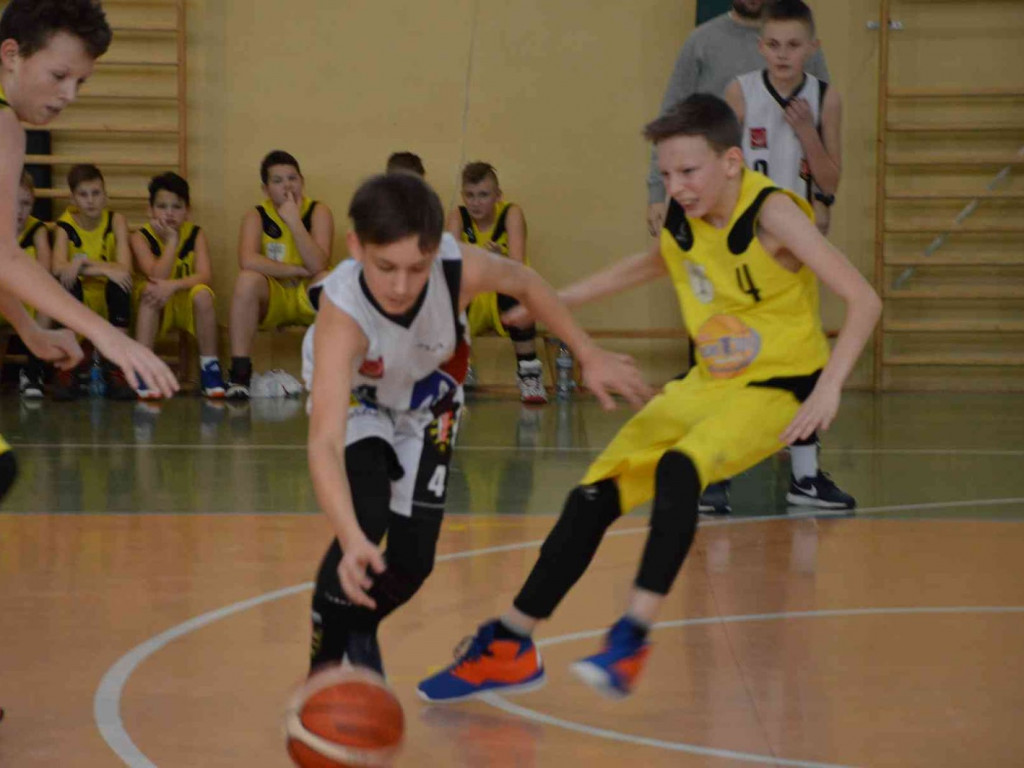 UKS Basket zmierzył się z Eneą Astorią Bydgoszcz. Kruszwiczanie górą [FOTO]