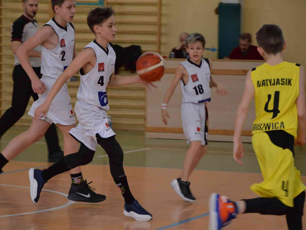 UKS Basket zmierzył się z Eneą Astorią Bydgoszcz. Kruszwiczanie górą [FOTO]