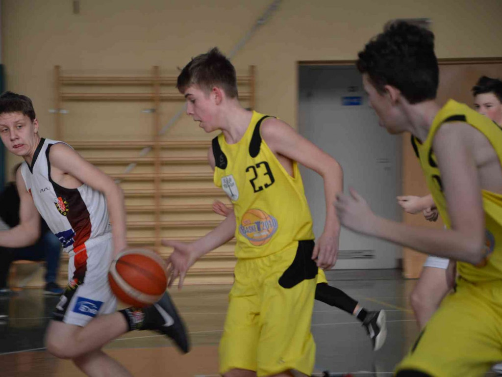 UKS Basket zmierzył się z Eneą Astorią Bydgoszcz. Kruszwiczanie górą [FOTO]