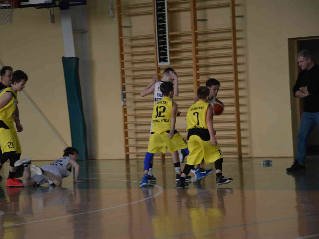 UKS Basket zmierzył się z Eneą Astorią Bydgoszcz. Kruszwiczanie górą [FOTO]