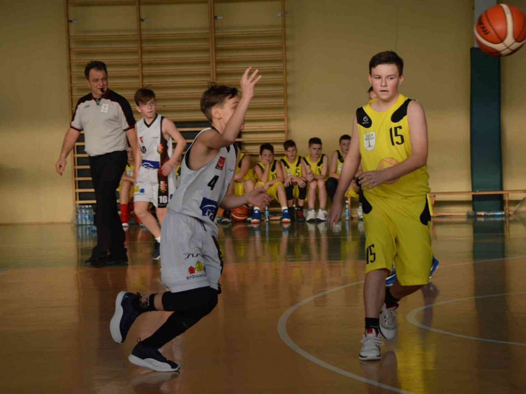 UKS Basket zmierzył się z Eneą Astorią Bydgoszcz. Kruszwiczanie górą [FOTO]