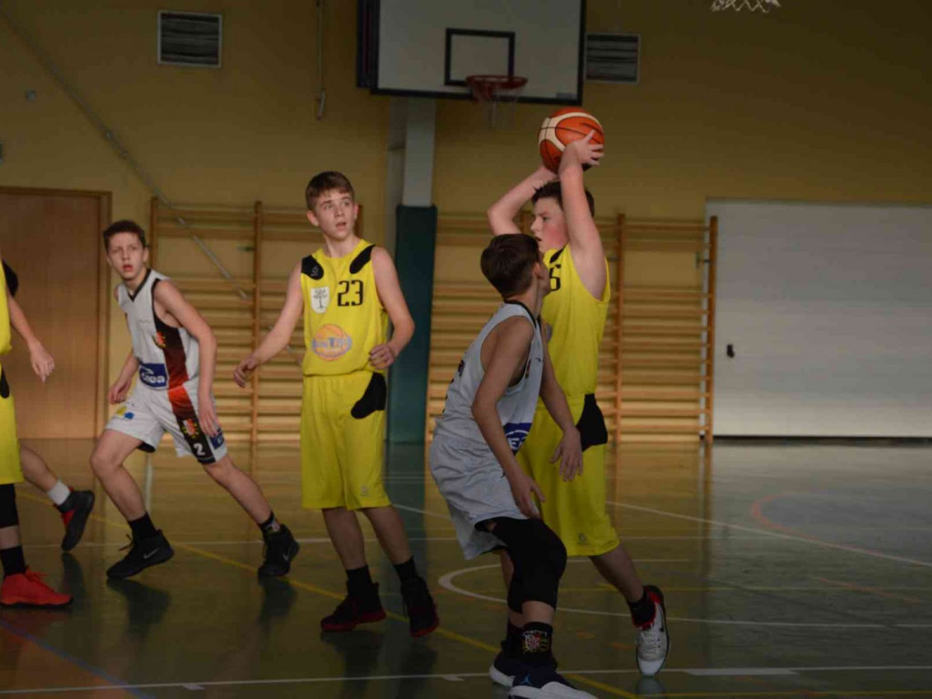 UKS Basket zmierzył się z Eneą Astorią Bydgoszcz. Kruszwiczanie górą [FOTO]