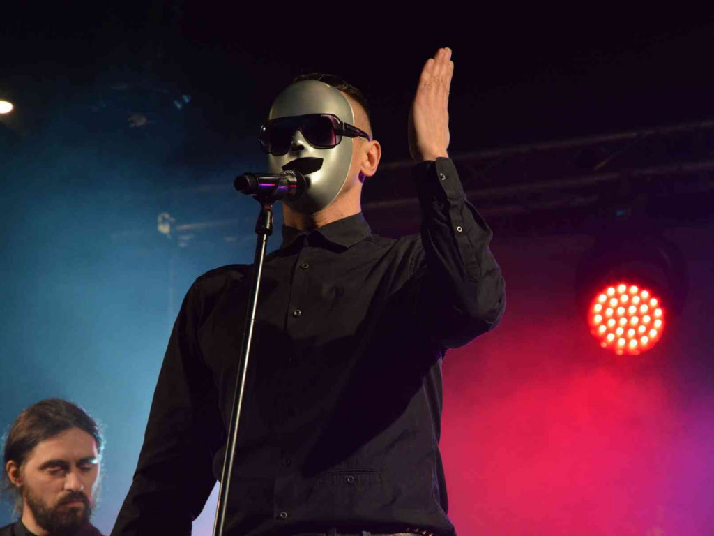 Mocny przekaz i porcja solidnej alternatywy. Na scenie 