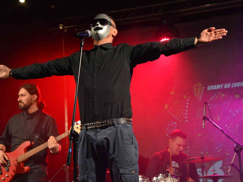 Mocny przekaz i porcja solidnej alternatywy. Na scenie 