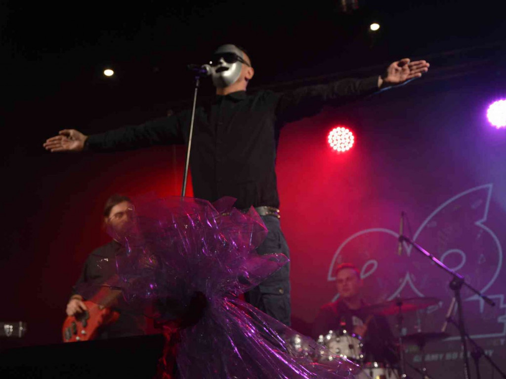 Mocny przekaz i porcja solidnej alternatywy. Na scenie 