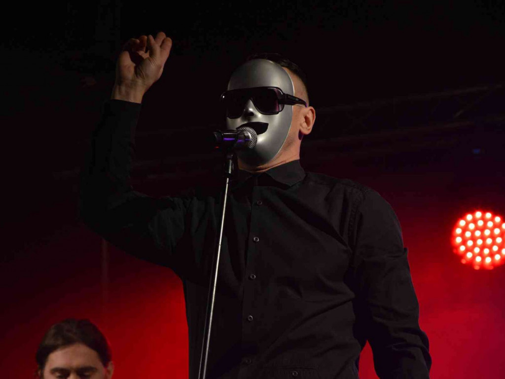 Mocny przekaz i porcja solidnej alternatywy. Na scenie 