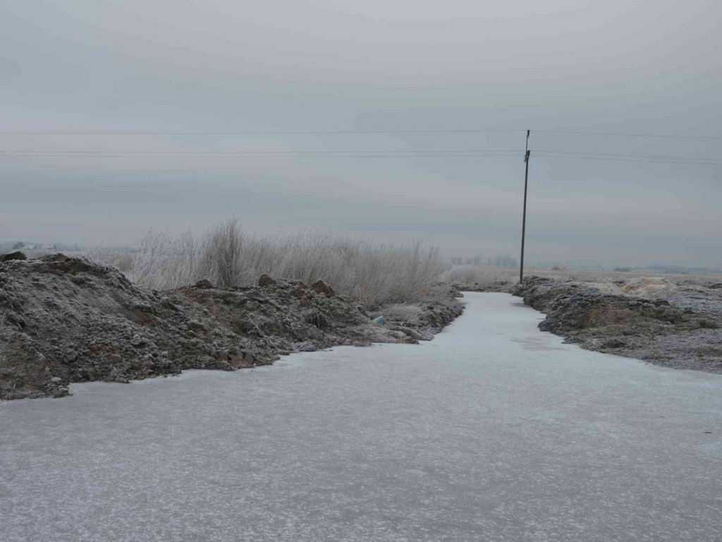 Na Wrzosowej zmagają się z problemem podtopień. Czy droga ulegnie zniszczeniu? - MojaKruszwica.pl