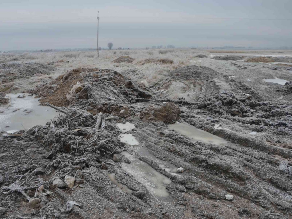 Na Wrzosowej zmagają się z problemem podtopień. Czy droga ulegnie zniszczeniu? - MojaKruszwica.pl