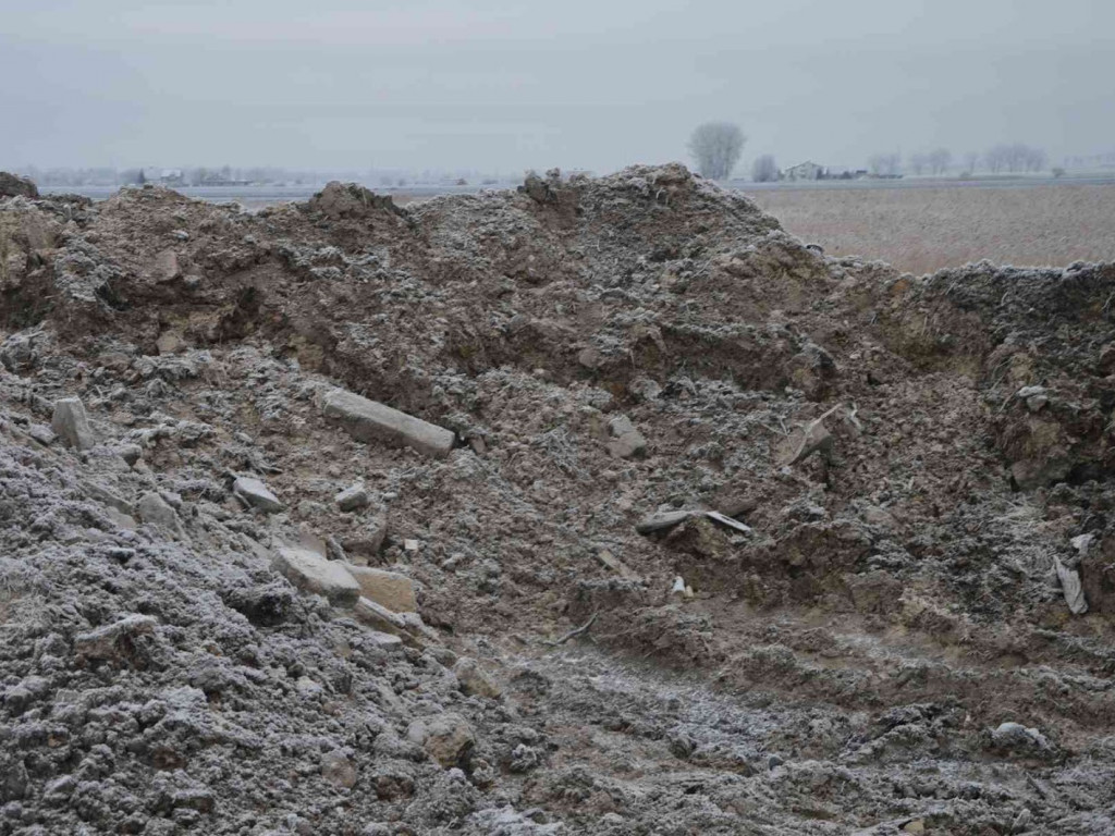 Na Wrzosowej zmagają się z problemem podtopień. Czy droga ulegnie zniszczeniu? - MojaKruszwica.pl