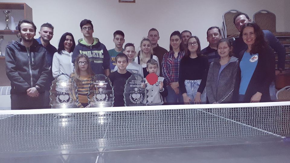 Zmierzyli się po raz trzeci w Amatorskim Turnieju Tenisa Stołowego